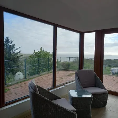 Two Bed With Sunroom And Stunning Views 基利贝格斯