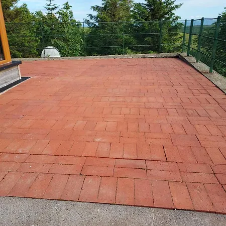 Two Bed With Sunroom And Stunning Views *