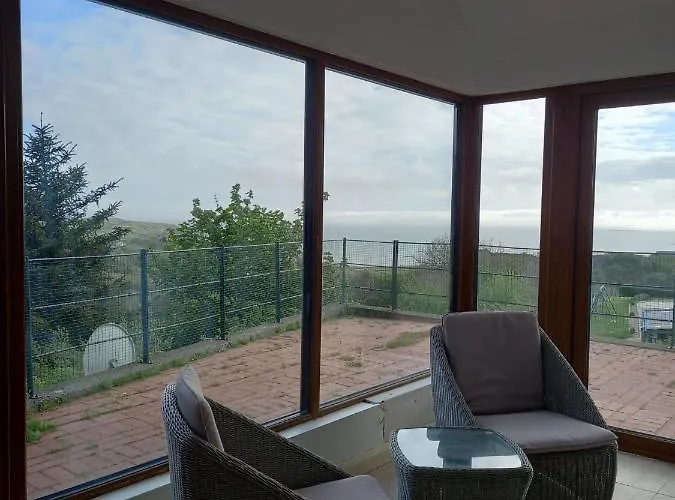 Two Bed With Sunroom And Stunning Views Killybegs